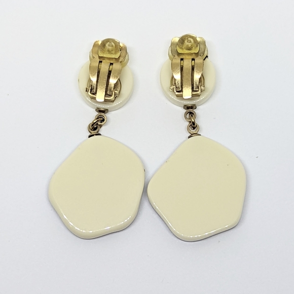 CHANEL Vintage 90's Camellia Clip On Dangle Earrings - Picture 7 of 10